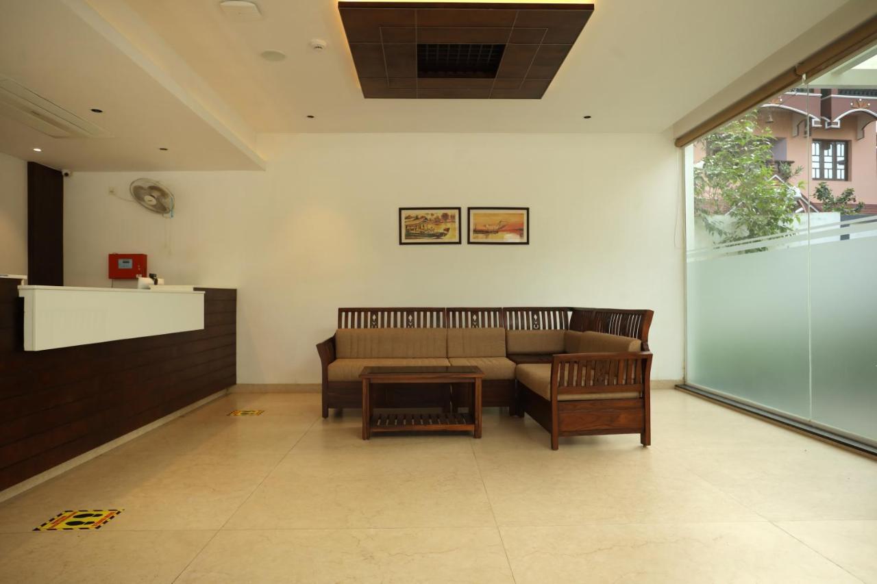 Loveland Residency Kochi Exterior foto